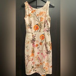 Sleeveless light pink floral midi dress